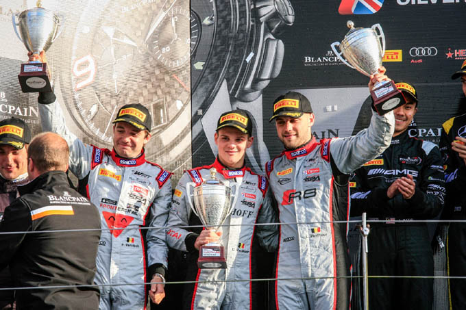 Frederic Vervisch en brothers Vanthoor podium